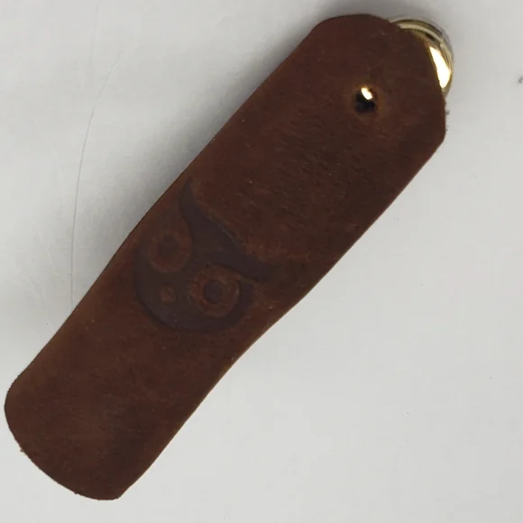 Rustic Leather Nail Clipper Keychain Carry Travel Secure Snap Handmade - Picture 4 of 6